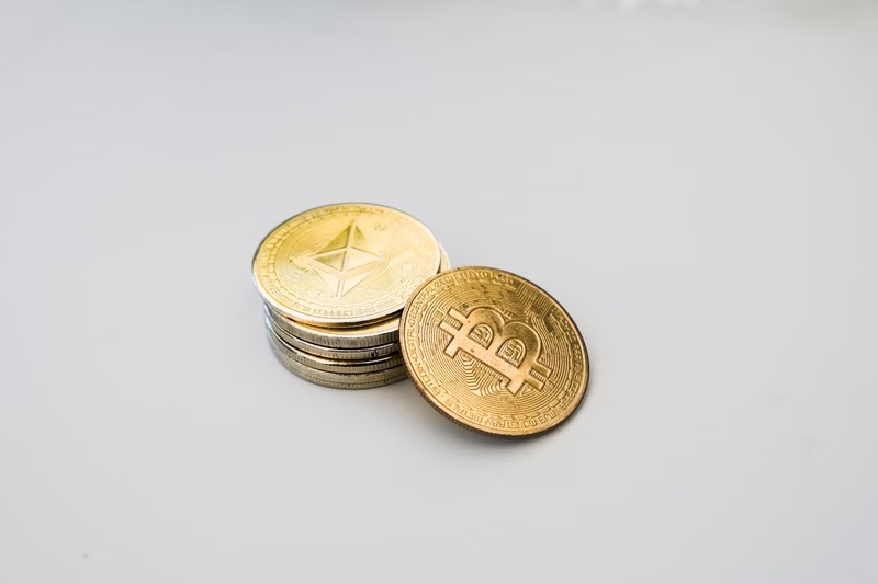 이더리움, 비트코인 제치고 주도권 탈환…사상 최고가 넘을까?
