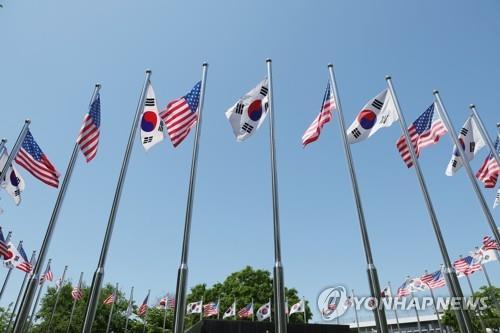 “美, 관세협상때 ‘韓국방비 GDP 3.8%로 증액 요구’ 검토했다”(종합2보)