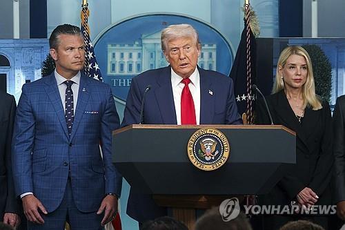 트럼프, 중국과 ‘관세 휴전’ 90일 연장 행정명령