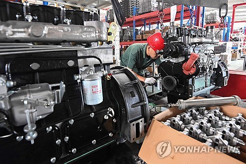 中, 미국과의 관세 휴전에도 8월 제조업 부진…5개월째 위축