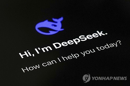 “딥시크 새AI, 화웨이칩 문제로 출시지연…엔비디아칩으로 훈련”
