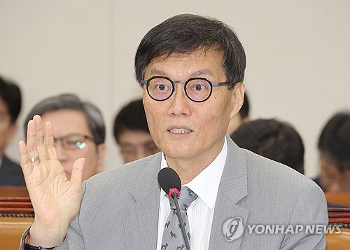 한은총재 “해외 발행 스테이블코인 규제 논의…EU 참고”