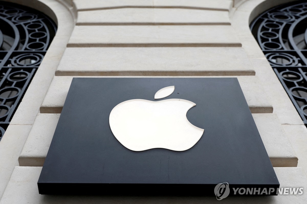 AI 총괄 이어 팀장도 이탈…애플, 시리 개발 앞날 ‘불투명’