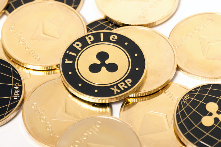 기관 매도에 맞선 개인 투자자들…XRP는 어디로?