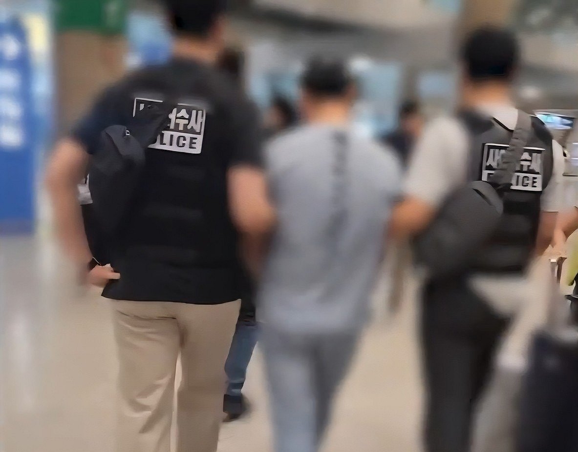 KT 소액결제 뚫렸다…중국인 해커들, 펨토셀로 이용자 전화 가로채