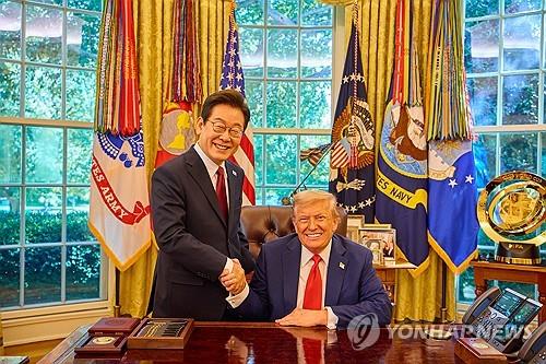 미 “투자 백지 수표” vs 한 “비자확대”…복잡해진 한미관세 후속 협상