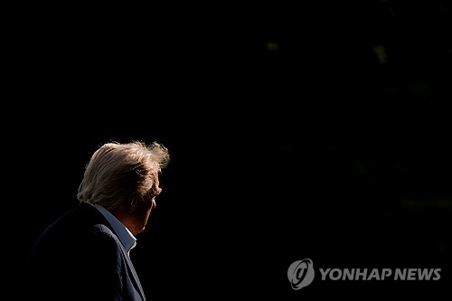 [속보] 트럼프 “미국서 가구 만들지 않는 국가에 상당한 관세 부과”