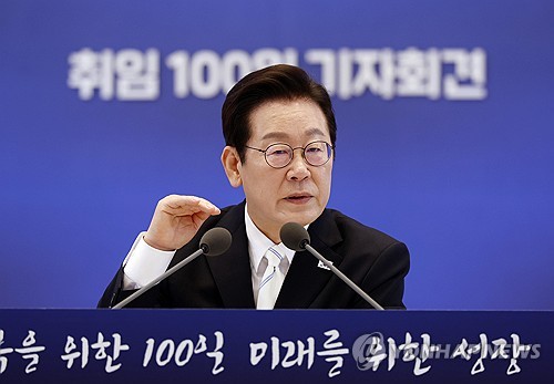 대통령실, 美러트닉 관세협상 압박에 “국익 최우선으로 협상”