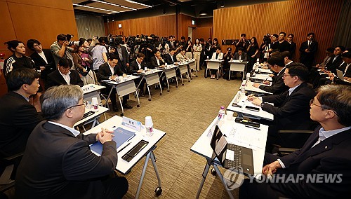 이찬진 “공정성, 가상자산 예외 아냐…이용자 중심 책임경영”(종합)