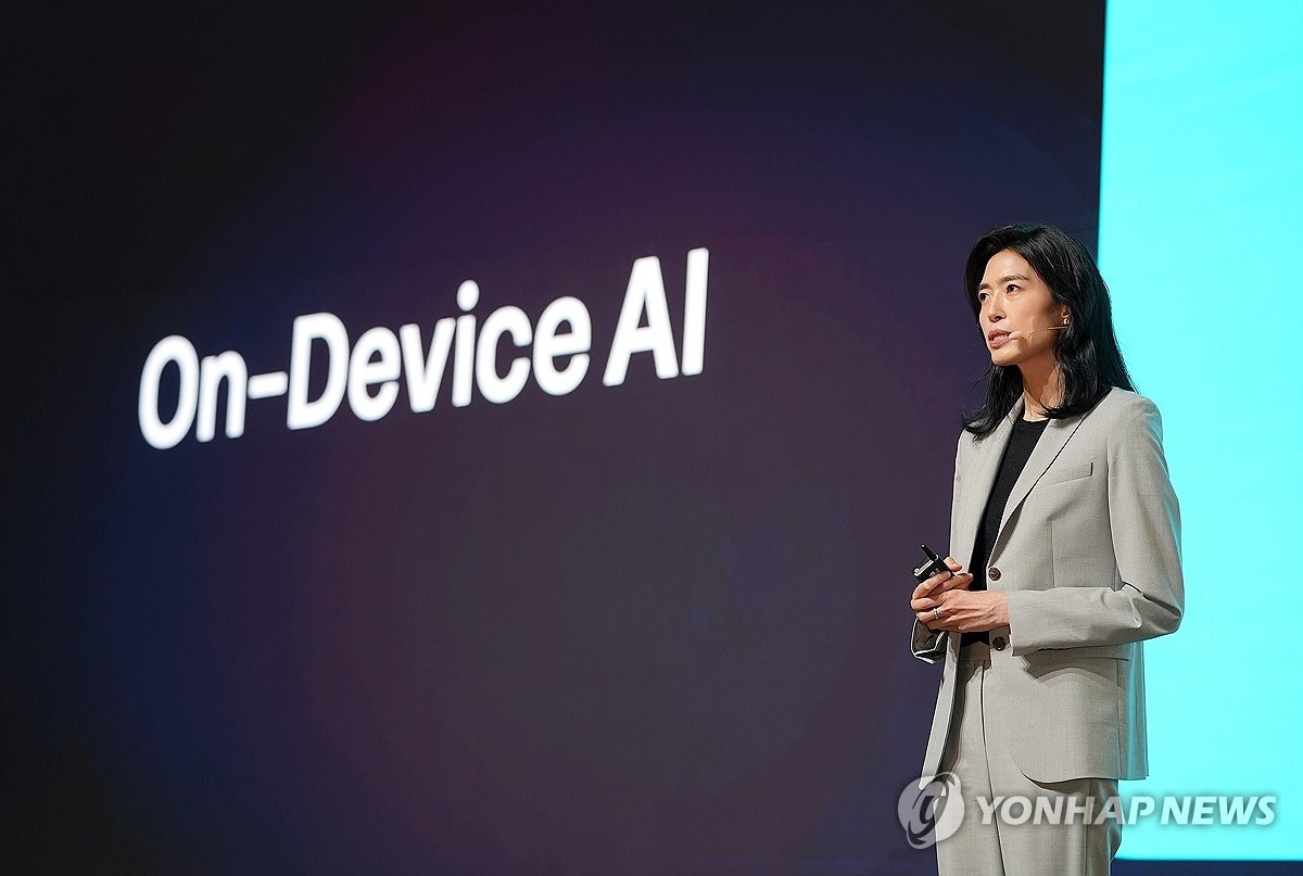 카카오톡 UI 대변신에 ‘혼란’ 폭발…유튜브 검색 8배 급증