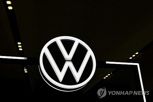 폭스바겐그룹 5년만에 적자…”관세비용 연간 8조원”