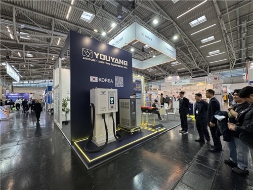 국산 공항 충전기, 독일서 첫선…EVSIS ‘세계 시장 도전장’