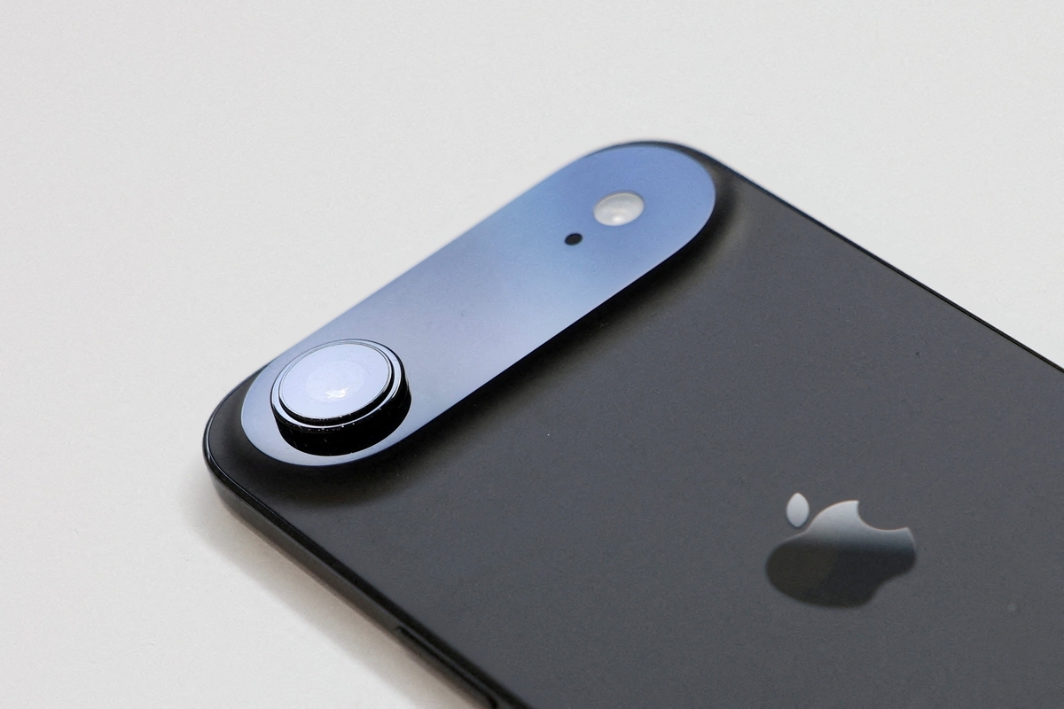 애플 핵심 디자이너, AI 스타트업으로 이직…하드웨어 중심 전략 흔들리나