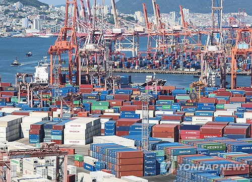 한은 “美 관세에 수출업종 타격…금융기관 건전성 악화 우려”