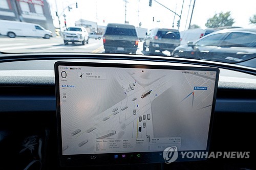 머스크 “테슬라 FSD 판매 중단…월 구독제로만 제공”