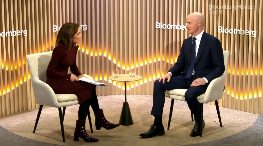 코인베이스 CEO “암호화폐, 금융 시스템 업그레이드 중”… 주식 토큰화 ‘3파전’ 압축