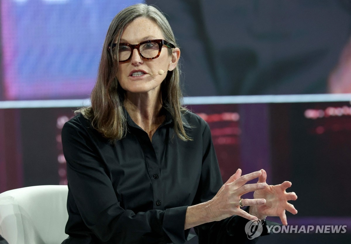 3,950주 팔고 39만 주 담았다…캐시 우드, ‘코인베이스→불리시’ 전략 급선회