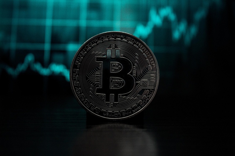 Bitcoin Fails to Hold $70,000 as Whales Exit at a Loss