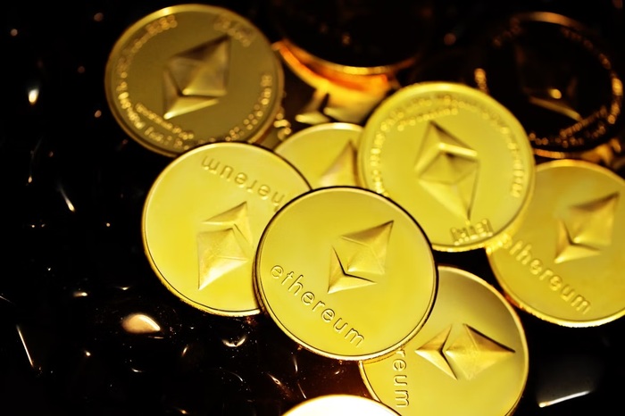 네트워크 사용량은 역대 최고인데…이더리움 가격은 왜 반토막 났을까?