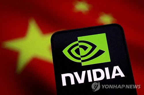 “中당국, 中기업 대상 엔비디아 H200칩 구매 승인”…공급 재개 신호
