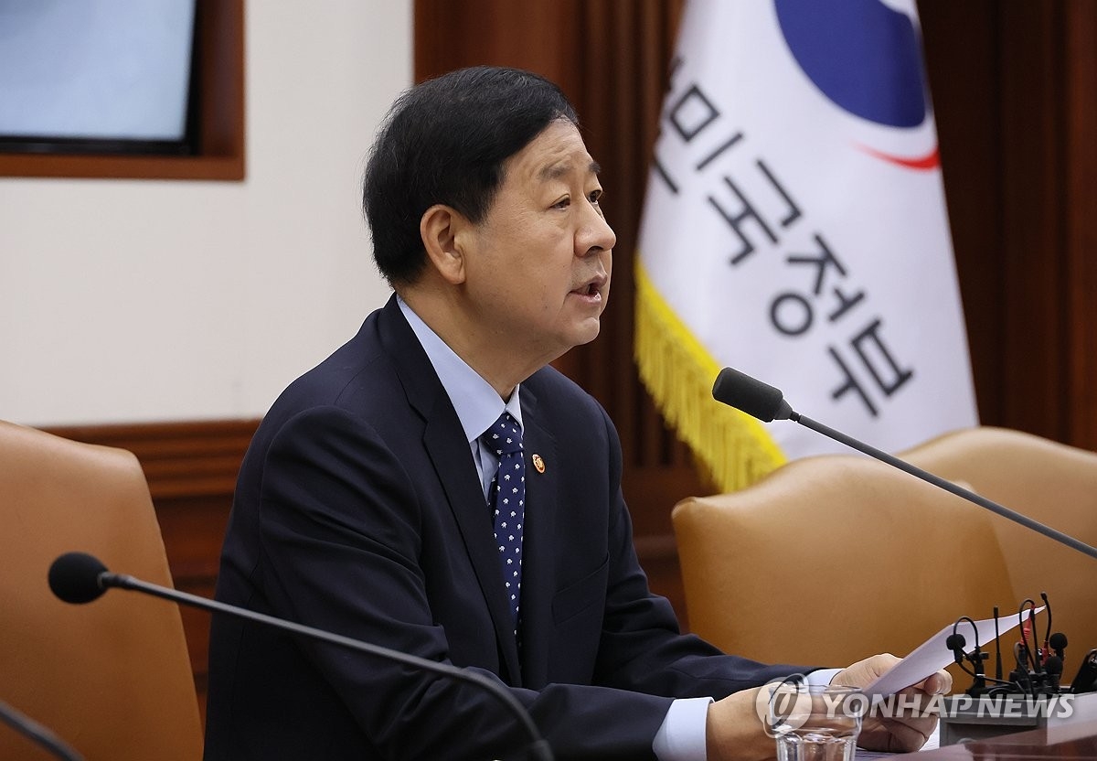 정부, 국제유가 급등에 ‘석유 최고가격제’ 도입 결정