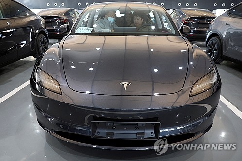 테슬라, 수입차업체 처음으로 월 판매량 1만대 돌파…BYD는 4위