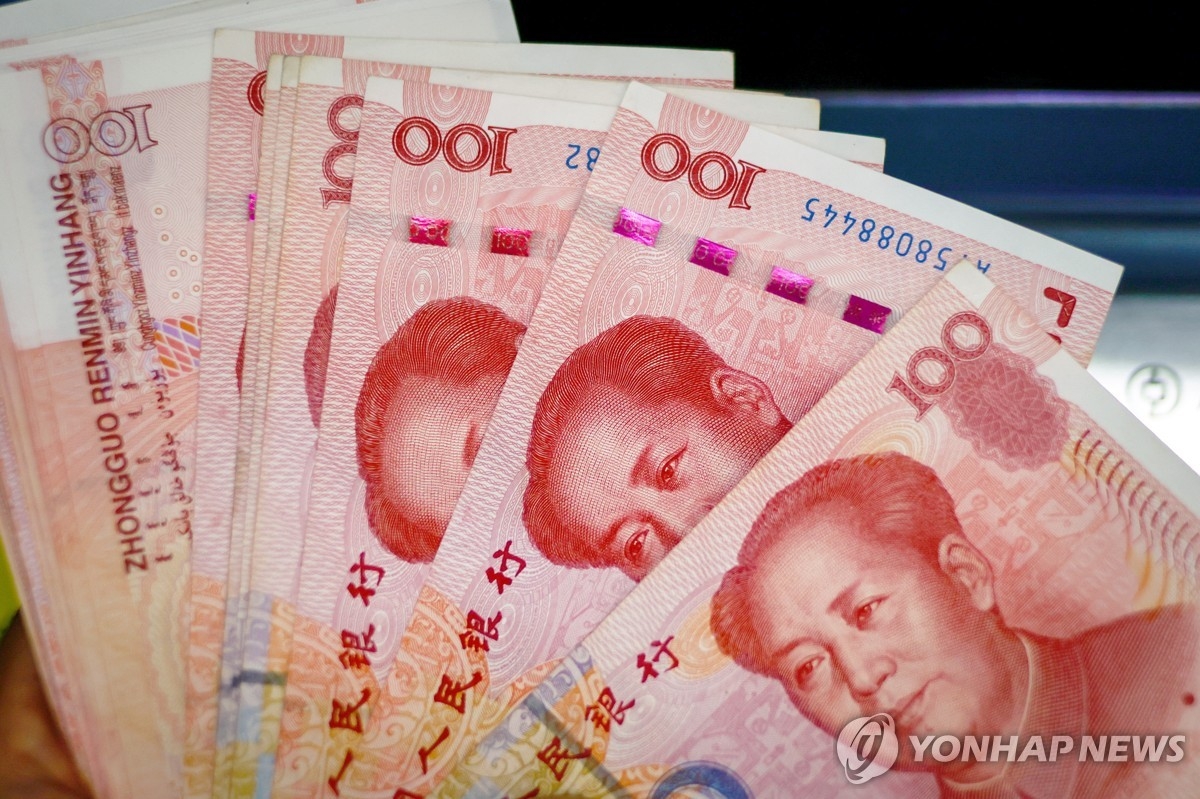 중동 전쟁 여파로 원유 거래서 위안화 결제 급증, 달러체제에 균열?