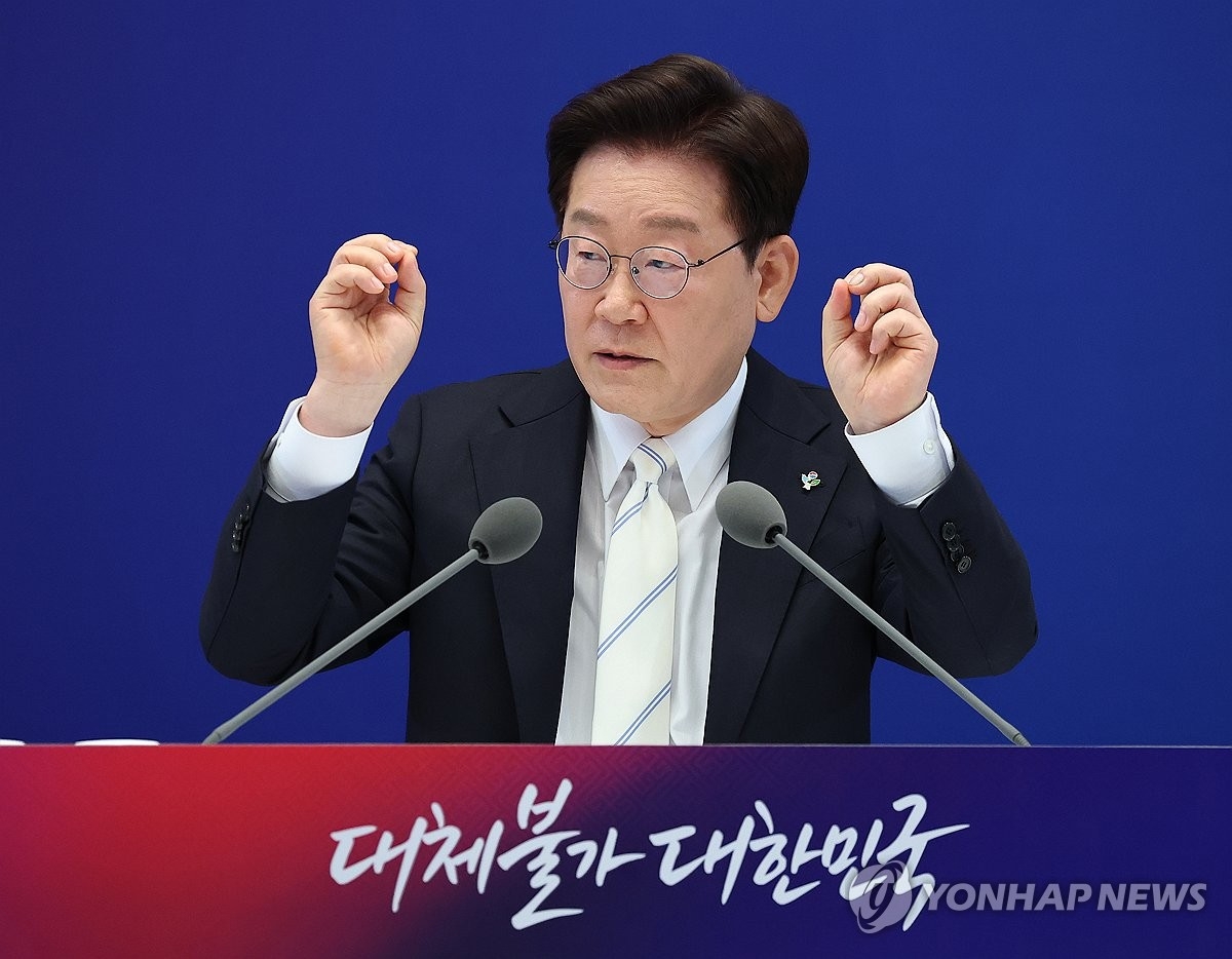 이재명 대통령, 하반기 부동산 세제·금융 규제 강화 예고